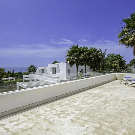 Villa Fantastica Moderna En Rio Real